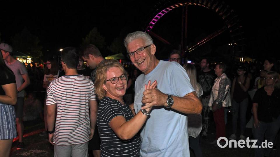 Es ist Sommer in der Stadt - mit viel Musik und guter Laune auf dem LGS-Gelände. Bild: Petra Hartl