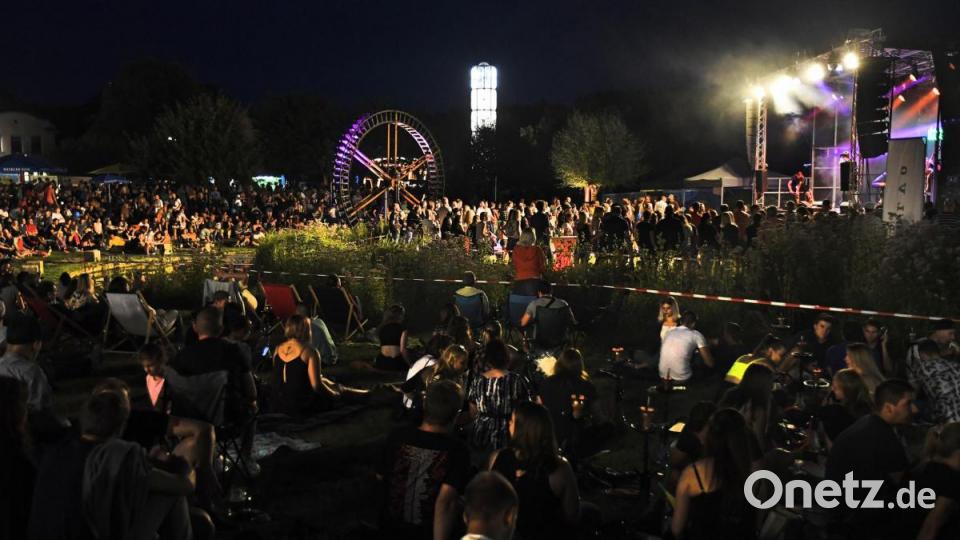Es ist Sommer in der Stadt - mit viel Musik und guter Laune auf dem LGS-Gelände. Bild: Petra Hartl