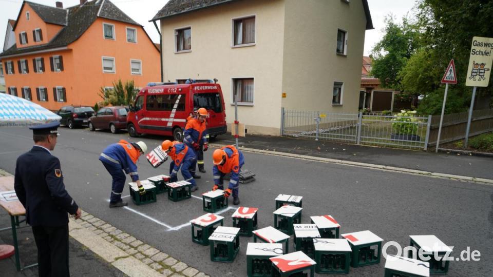 Cleverness galt es beim Riesenpuzzle zu beweisen. Bild: flm