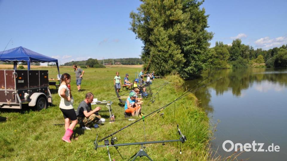 Schnupperangeln konnten die Kinder Fischerfreunde Immenreuth ausprobieren. Bild: ak