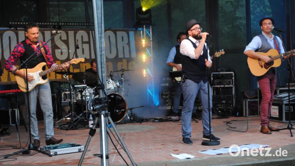 Serenade - auch wenn&#039;s regnet. Bild: gag