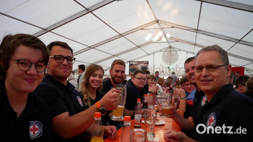 Die Stimmung im Festzelt kochte - sowohl am Samstagabend als auch am Sonntag. Bild: flm