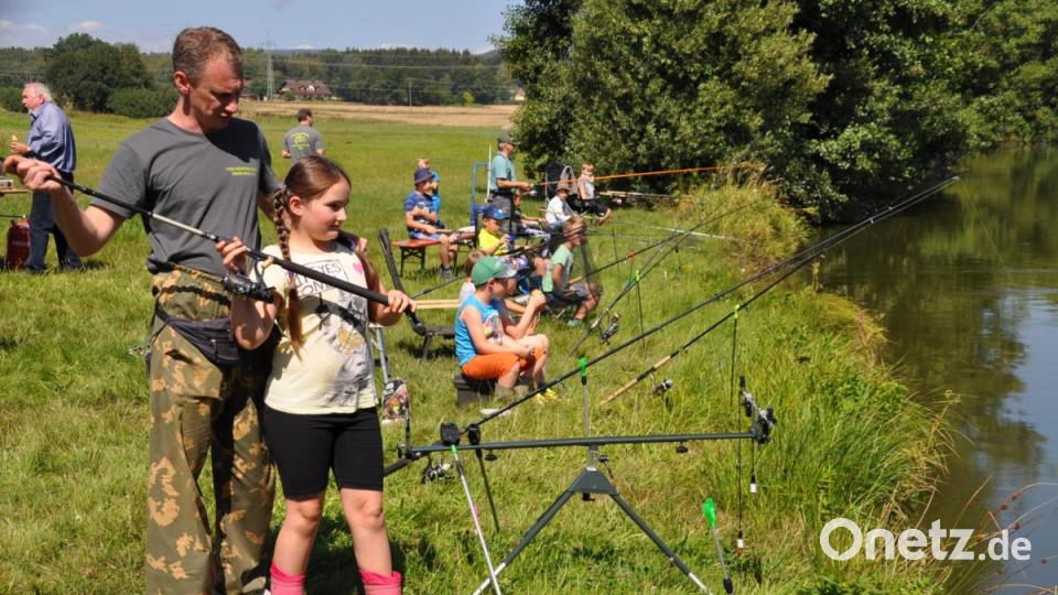 Schnupperangeln konnten die Kinder Fischerfreunde Immenreuth ausprobieren. Bild: ak