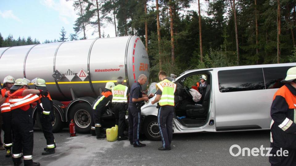 Unfall am Dienstagvormittag, 13. August, auf der A 93 Richtung Regensburg Bild: wro