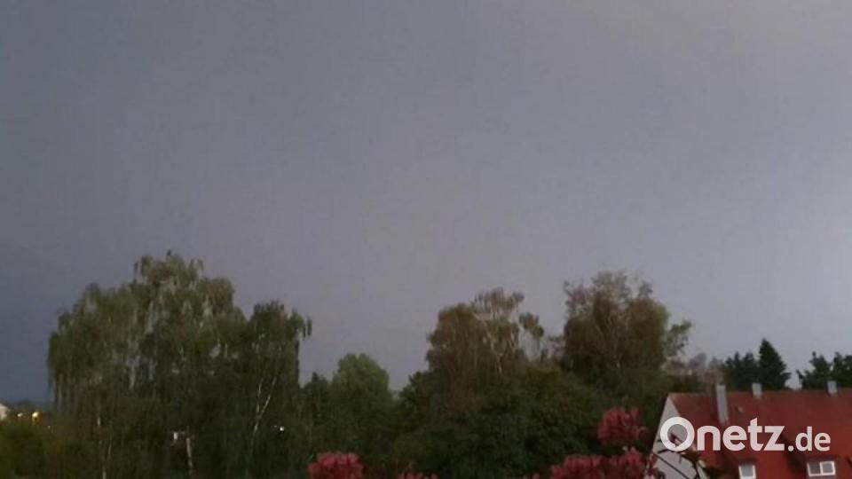 Ein Unwetter ist am Sonntag, 18. August, über die Oberpfalz hinweg gezogen. Unsere Leser haben Fotos geschickt. Bild: esa