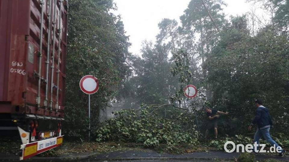 Ein Unwetter ist am Sonntag, 18. August, über die Oberpfalz hinweg gezogen. Unsere Leser haben Fotos geschickt. Bild: Arthur Silmen
