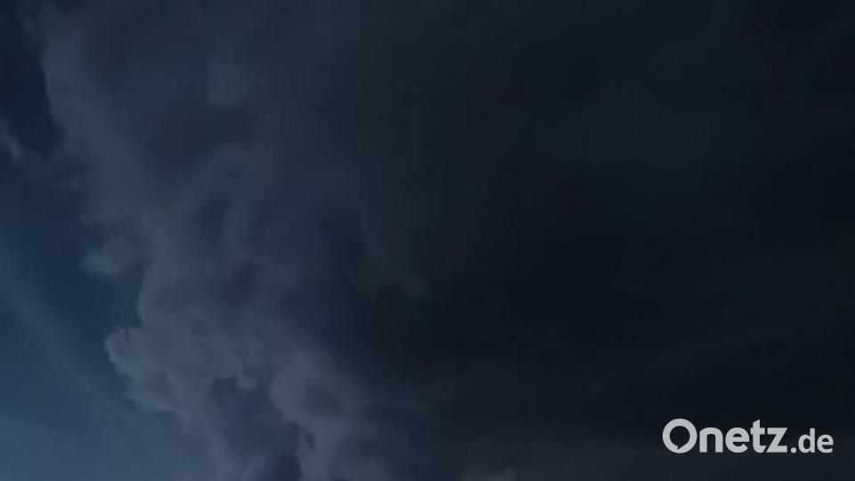 Ein Unwetter ist am Sonntag, 18. August, über die Oberpfalz hinweg gezogen. Unsere Leser haben Fotos geschickt. Bild: Sandra Lepke