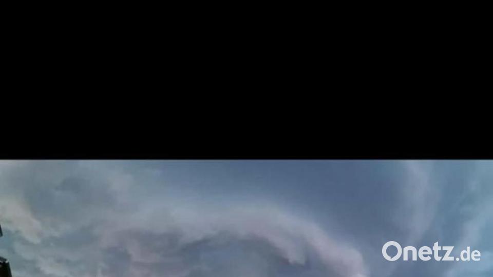 Ein Unwetter ist am Sonntag, 18. August, über die Oberpfalz hinweg gezogen. Unsere Leser haben Fotos geschickt. Bild: Patrick Ott