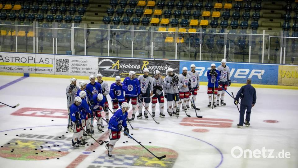 Beim öffentlichen Training präsentierten sich die Blue Devils ihren Fans. Bild: tow