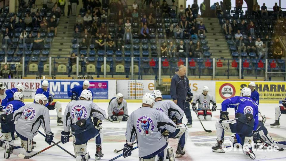 Beim öffentlichen Training präsentierten sich die Blue Devils ihren Fans. Bild: tow