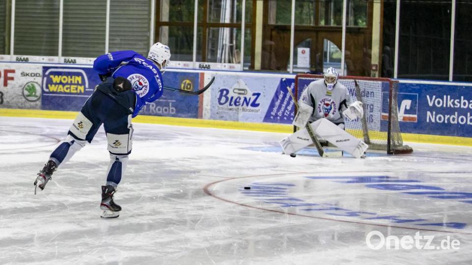 Beim öffentlichen Training präsentierten sich die Blue Devils ihren Fans. Bild: tow