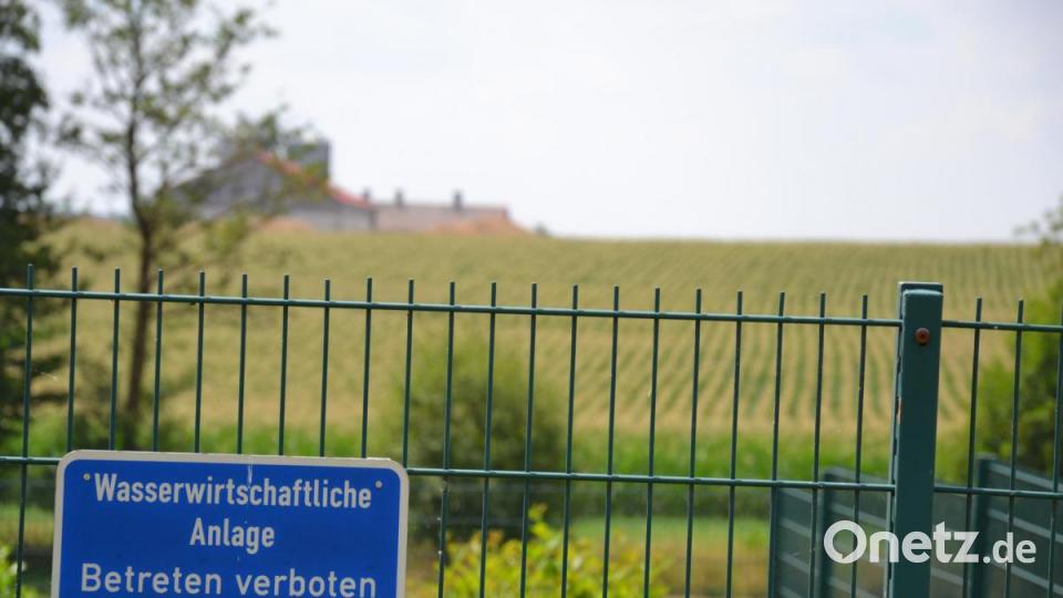 Im Wasserwerk Engelsdorf wird das Trinkwasser aus der Engelsdorfer Senke gesammelt und zu den Trinkwasserspeichern in der Stadt gepumpt. Bild: upl