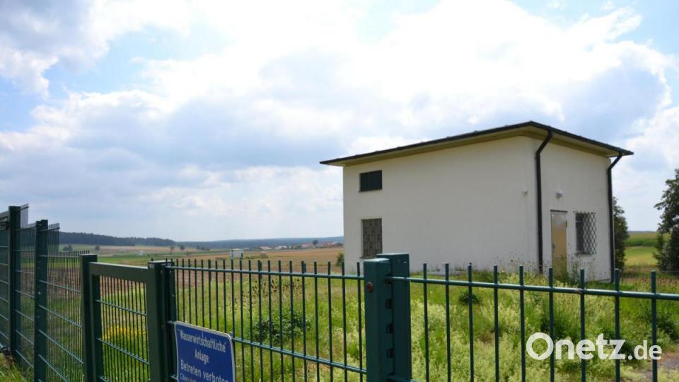 Im Wasserwerk Engelsdorf wird das Trinkwasser aus der Engelsdorfer Senke gesammelt und zu den Trinkwasserspeichern in der Stadt gepumpt. Bild: upl
