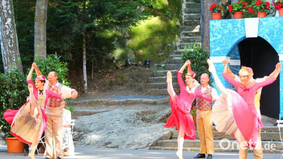 Eine Operette ist ohne Ballett nicht denkbar - das ist auch beim "Walzertraum" nicht anders Bild: stg