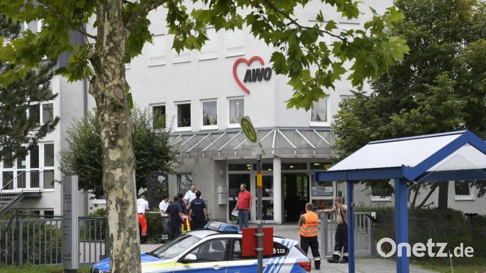 Manchem kam es wie eine Wiederholung vor, doch es war ein neuer Fall einer Blindgänger-Bombe aus dem Zweiten Weltkrieg: Am Montag mussten deshalb erneute Teile von Haselmühl evakuiert werden. Am Abend aber war die Bombe entschärft. Bild: Petra Hartl
