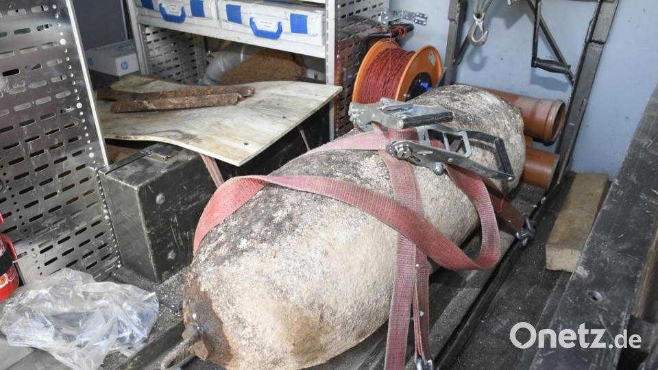 Manchem kam es wie eine Wiederholung vor, doch es war ein neuer Fall einer Blindgänger-Bombe aus dem Zweiten Weltkrieg: Am Montag mussten deshalb erneute Teile von Haselmühl evakuiert werden. Am Abend aber war die Bombe entschärft. Bild: Petra Hartl