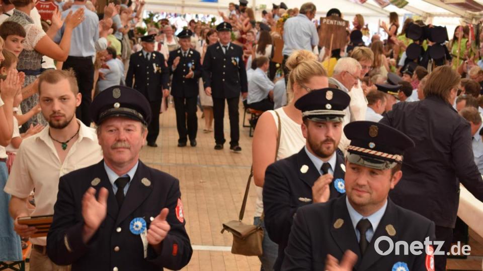 Es ist alles gut gegangen. die Festleiter Mischa Käsbauer und Peter Winter können entspannt lachen. Bild: bnr