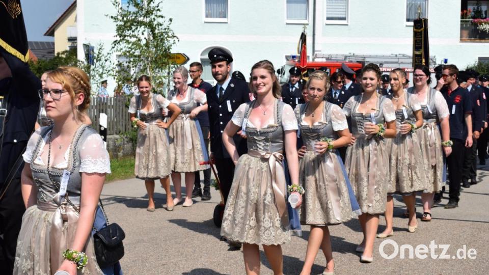 Die Festdamen aus Kemnath waren immer gut drauf. Bild: bnr