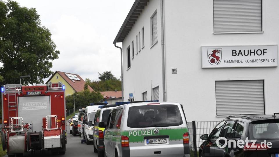 Manchem kam es wie eine Wiederholung vor, doch es war ein neuer Fall einer Blindgänger-Bombe aus dem Zweiten Weltkrieg: Am Montag mussten deshalb erneute Teile von Haselmühl evakuiert werden. Am Abend aber war die Bombe entschärft. Bild: Petra Hartl
