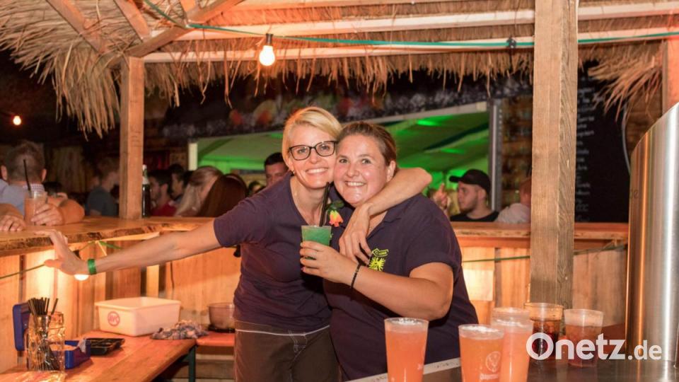 Die Draufgänger aus der Südoststeiermark brachten das Festzelt zum Kirwa-Abschluss in Floss noch mal richtig zum kochen. Dabei durfte der Wiesn-Hit des Jahres 2018 &quot;Cordula Grün&quot; natürlich nicht fehlen. Bild: dtr