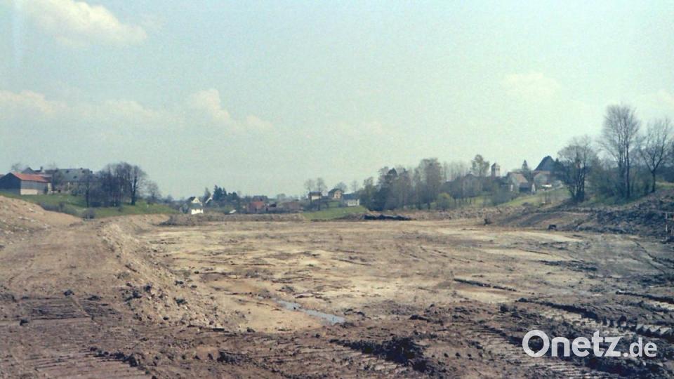 Das Anlegen des Thumsenreuther Erlenweihers war ein Kraftakt. Repro: Stefan Hiller/exb