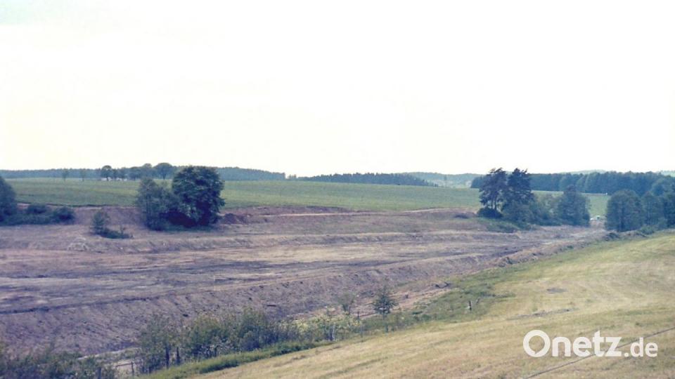 Das Anlegen des Thumsenreuther Erlenweihers war ein Kraftakt. Repro: Stefan Hiller/exb