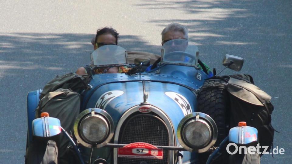 Optische Genüsse aus Blech bot beispielsweise dieser Bugatti Bild: stg