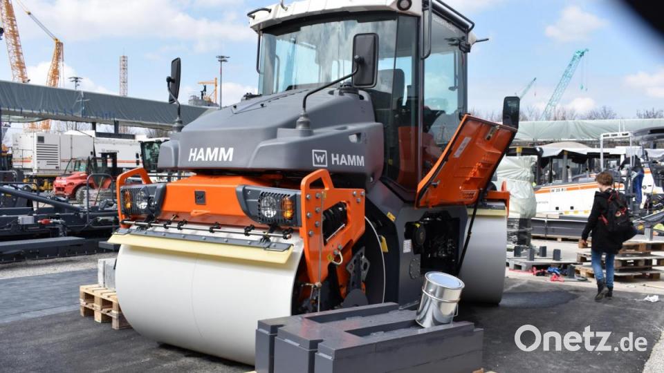 Die Vorbereitungen laufen. Die Hamm AG präsentiert sich als Unternehmen der Wirtgen Group bei der Bauma 2019 in München. Bild: lue