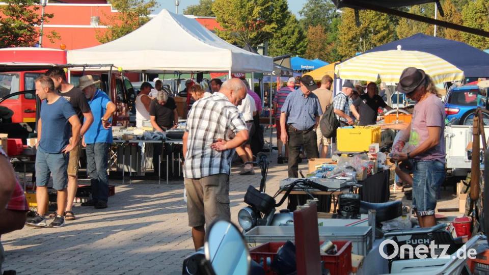 Etwa 90 Händler hatten die verschiedensten Waren im Angebot Bild: stg