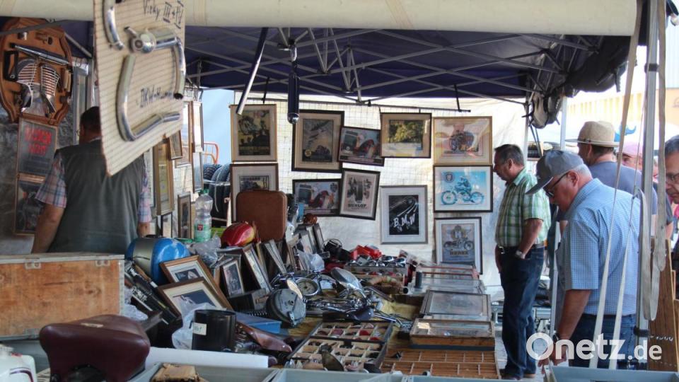 Für jeden Geschmack und jeden Geldbeutel war etwas beim Teilemarkt in Kemnath dabei Bild: stg