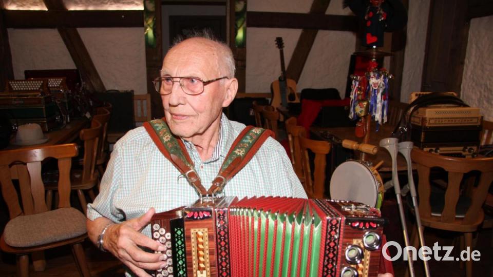 Alois Lippert stammt aus Tirschenreuth. Der Kreisstädter ist mit seinen 92 Jahren der älteste aktive Teilnehmer. Bild: wro