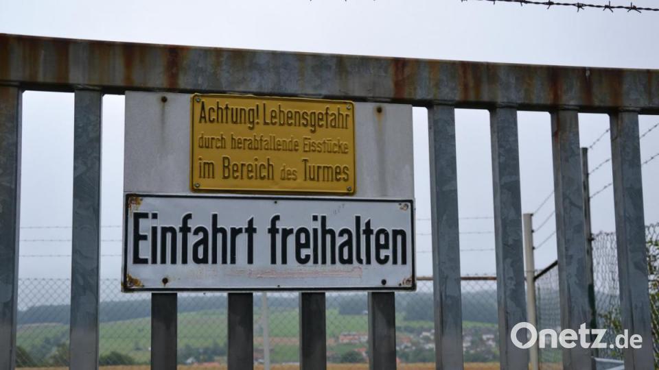Im Außen- wie im Innenbereich gibt es zahlreiche Warnhinweise. Bild: Sonja Kaute