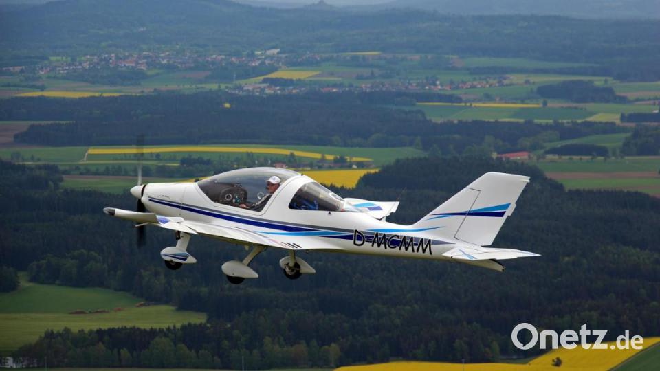 Unterwegs mit dem Ultraleichtflugzeug. Bild: Alexandra Ritz/exb