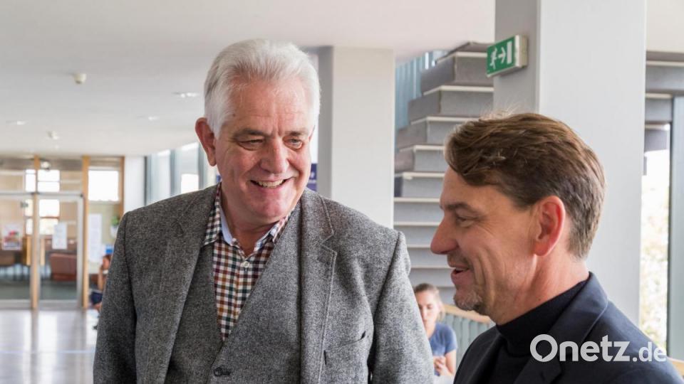 Bernhard Setzwein im Gespräch mit Prof. Tomáš Kubiček, Direktor der Mährischen Landesbibliothek und Mitorganisator des Autorenaustausches „Ahoj Leipzig Brno 2018“. Bild: Bernhard Setzwein