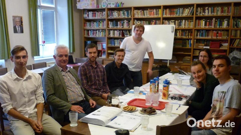 Bernhard Setzwein besuchte unter anderem den „Deutschen Debattierclub“ und diskutierte angeregt mit den jungen Deutsch-Studenten der Masaryk-Universität Brünn. Bild: Bernhard Setzwein