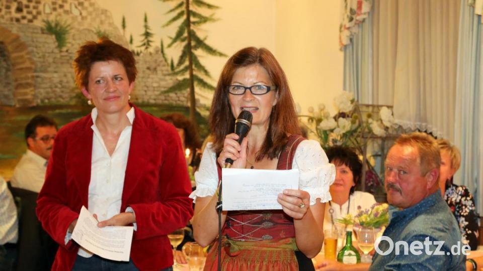 Begrüßung der Gäste der 14. Bayerisch-böhmische Musik- und Biernacht in Weiding. Bild: GERHARD GOETZ