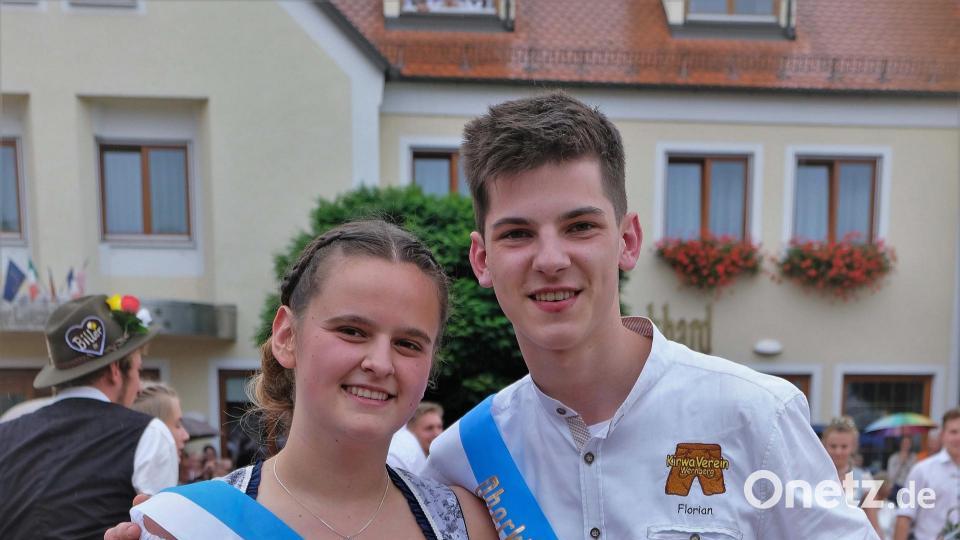 Anni und Florian sind das neue Oberkirwapaar Bild: twi
