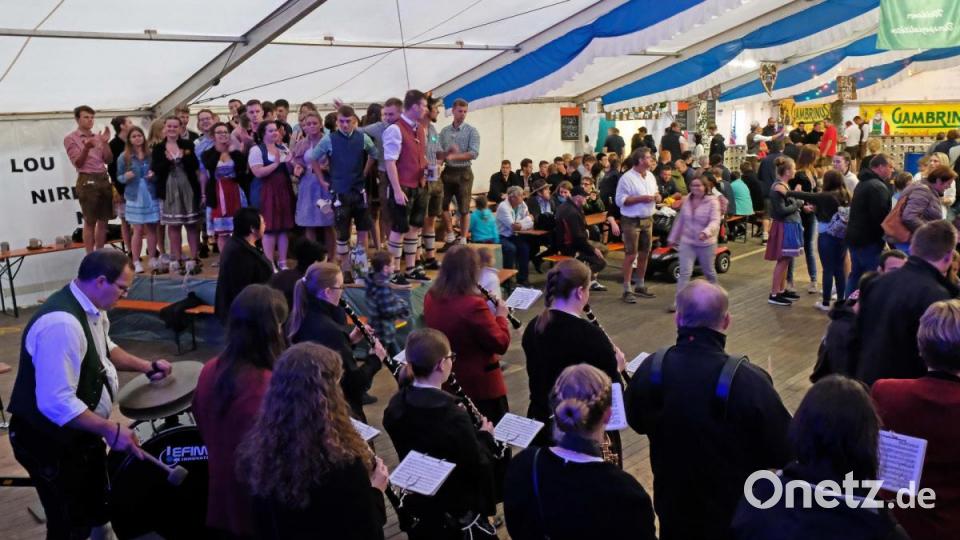 Stimmung beim Einmarsch Bild: twi