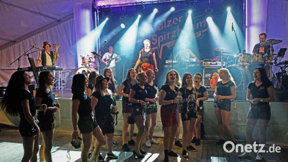 Die hübschen Tanzmädels Bild: twi