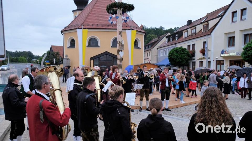Standkonzert der Naabtaler Bild: twi
