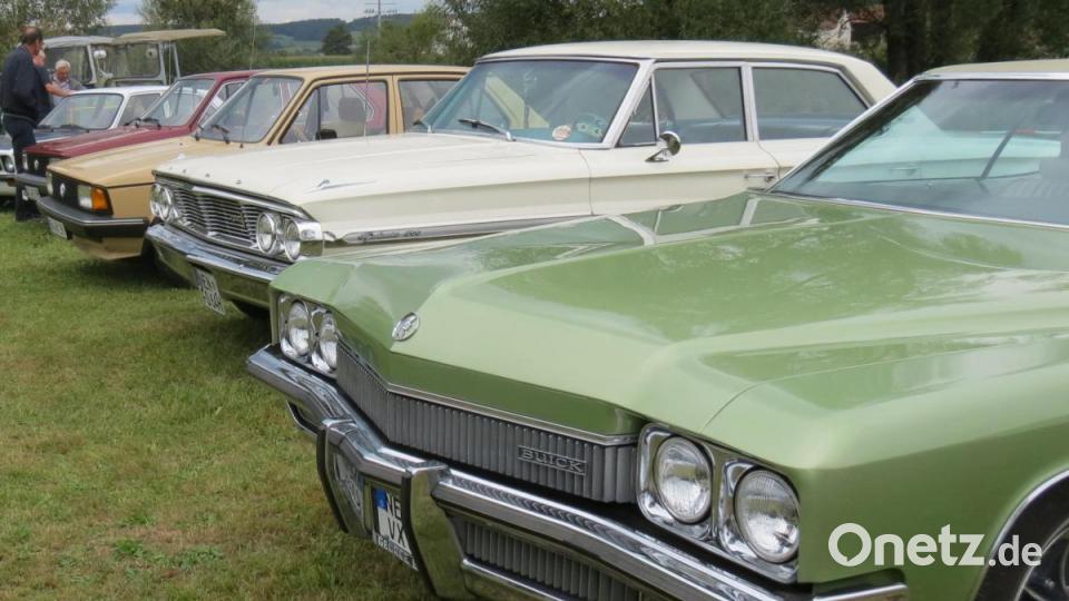 Buick, Ford Galaxie und VW-Jetta reihten sich ebenfalls am Festplatz auf. Bild: kö