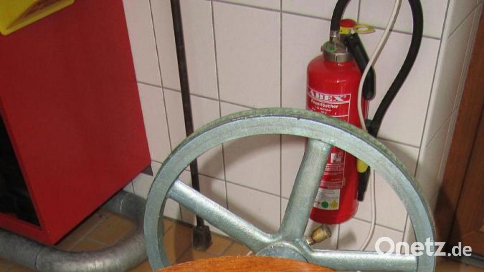 Beim Bauerntag ist eine original Miele-Buttermaschine im Einsatz. Bild: sck
