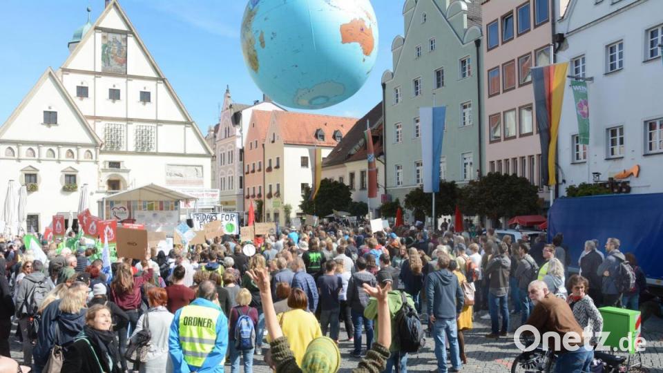Demo zum Weltklimastreiktag in Weiden. Bild: Gabi Schönberger