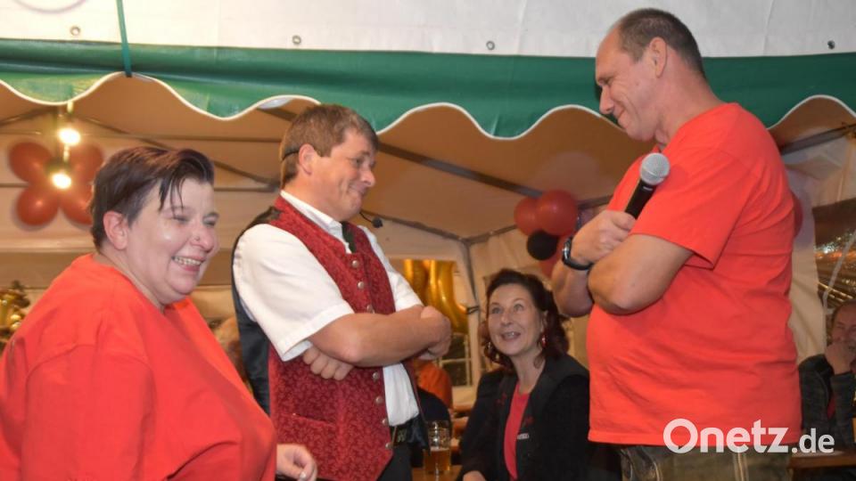 Unter "Bäffs" Spott muss Vorsitzende Tanja Pree genauso leiden wie ihr Stellvertreter Andrè Petzoldt. Bild: hcz