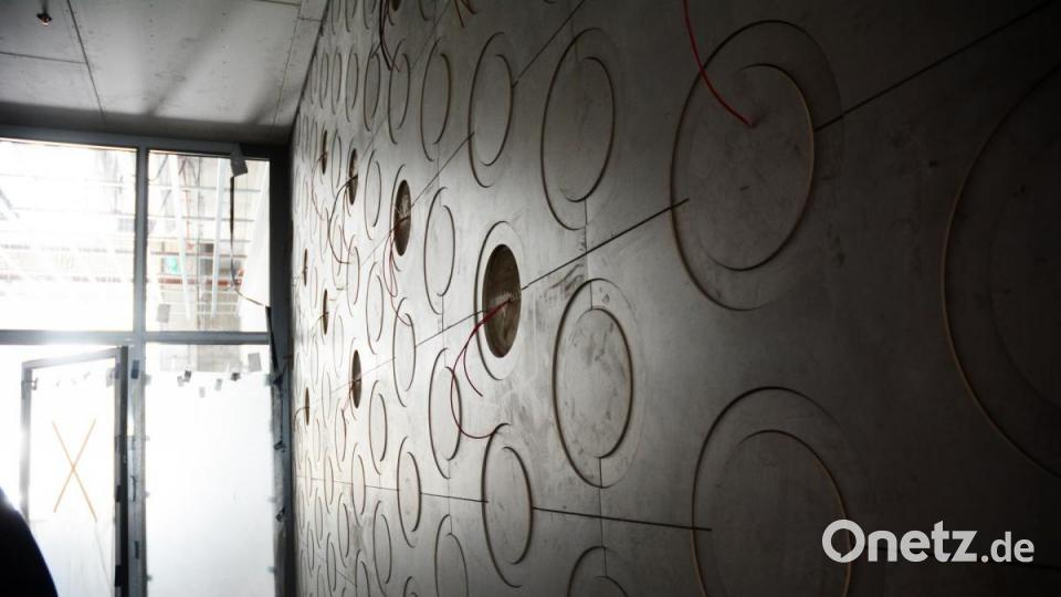 Eine aufwendig gestaltete Wand. Bild: Gabi Schönberger