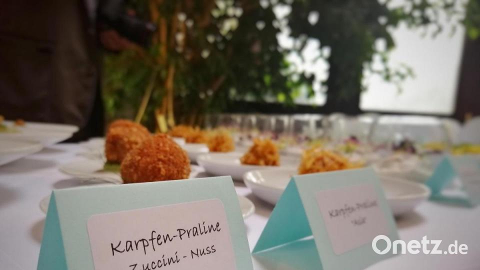 Die Teichgenossenschaft Oberpfalz eröffnete die Karpfensaison im Gasthaus Landhotel Holzwurm in Hohenirlach mit verschiedenen Karpfenvariationen. Bild: anv