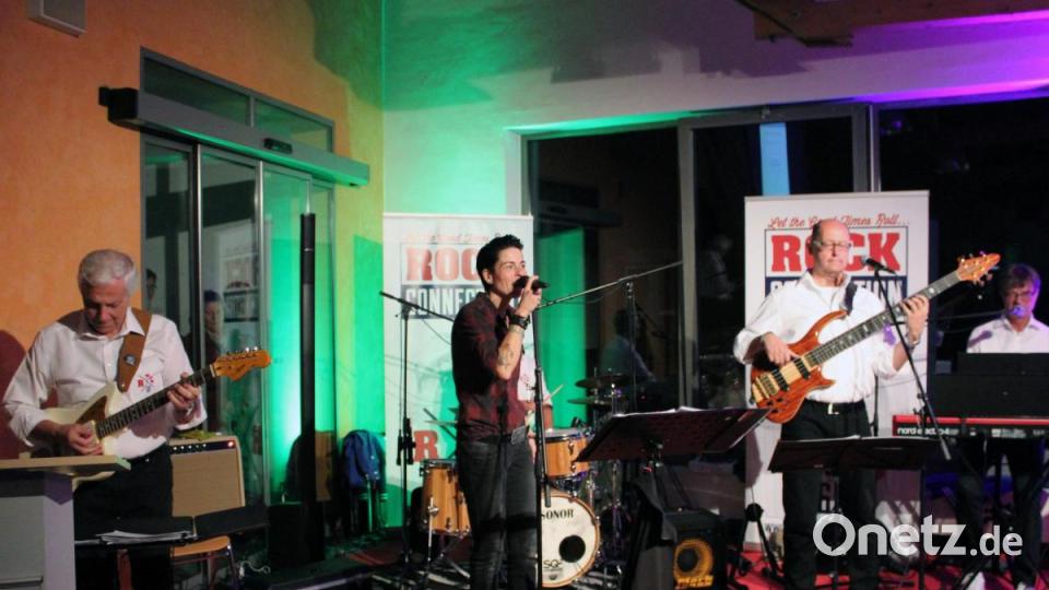 &quot;RockConnection&quot; heizen den Besuchern richtig ein. Bild: men