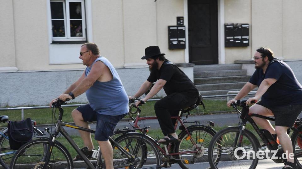 &quot;1. Critical Mass&quot;
Jetzt gehen die Radfahrer auch in Amberg an den Start. Bild: Petra Hartl