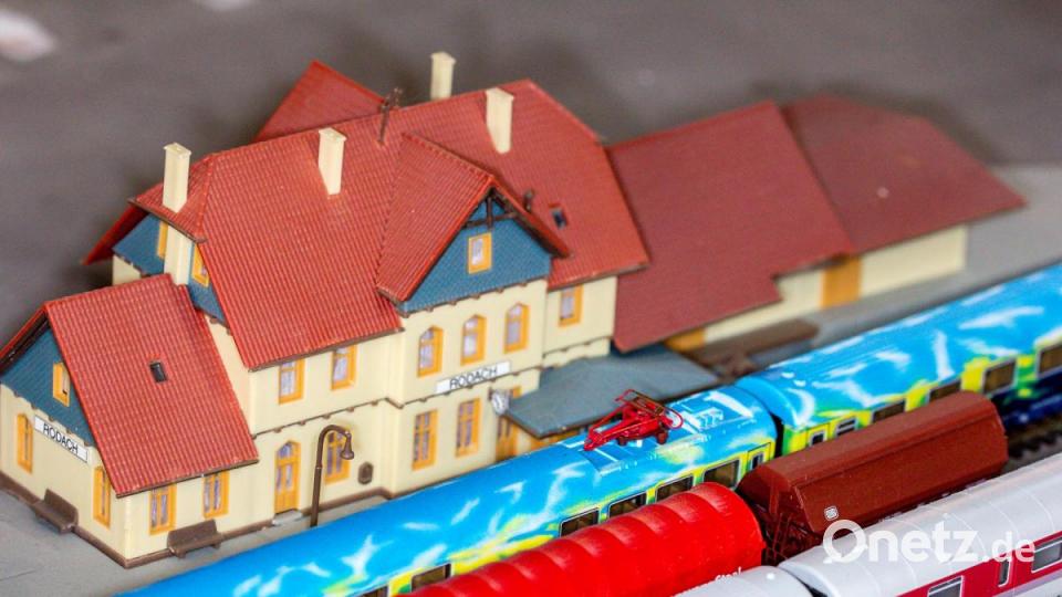 Weitere Bilder von den Anlagen der Schwandorfer Modellbahner. Bild: Hösamer