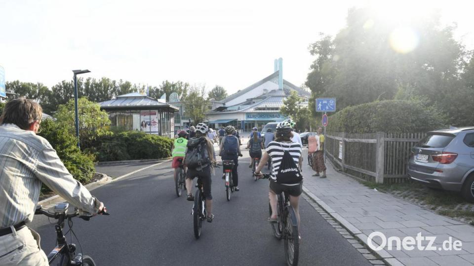 &quot;1. Critical Mass&quot;
Jetzt gehen die Radfahrer auch in Amberg an den Start. Bild: Petra Hartl